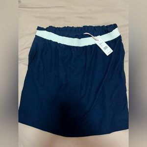 Vineyard Vines navy skirt